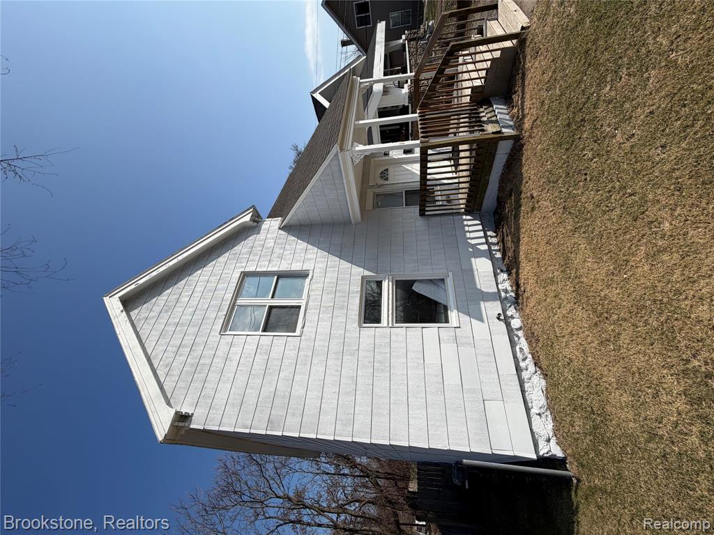 398 N Saginaw Street, Pontiac, MI 48342 — Photo 2