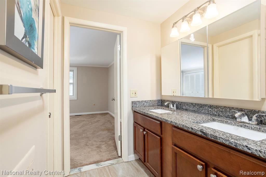 19487 EDDINGTON Pl, Northville, MI 48167 — Photo 17