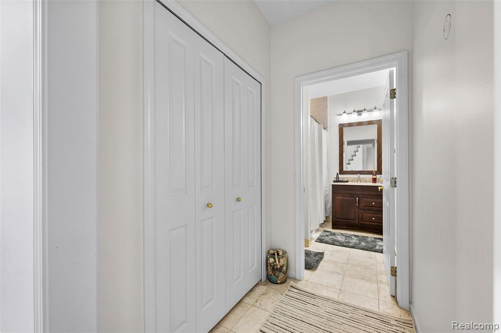 7259 Wadebridge Drive, Canton, MI 48187 — Photo 53
