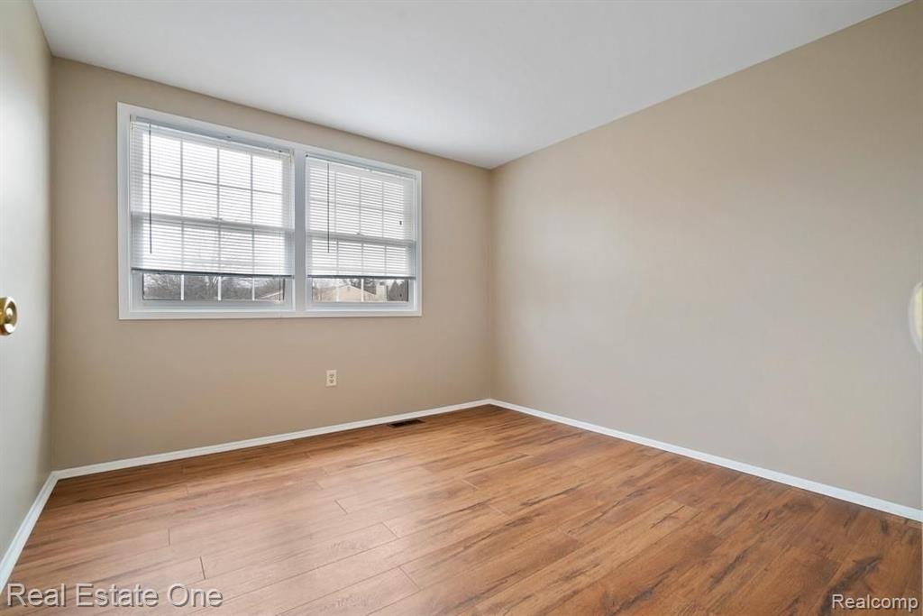 5139 BUCKINGHAM, Troy, MI 48098 — Photo 12