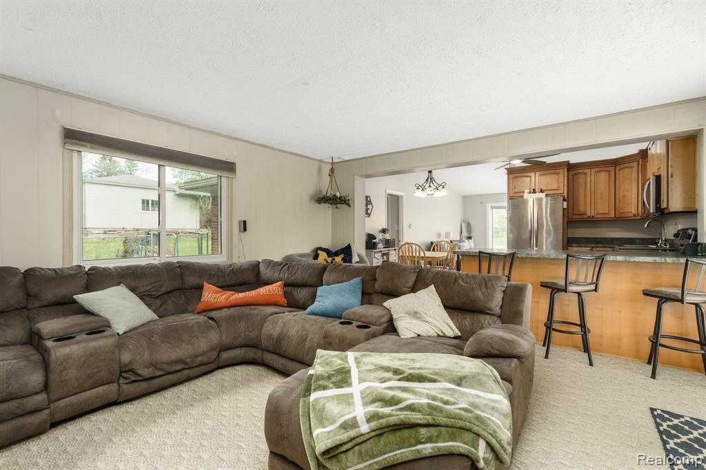 779 JOYCEIL Drive, Waterford, MI 48328 — Photo 27