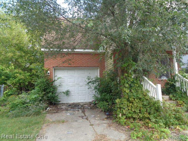 4208 HOLCOMB Street, Detroit, MI 48214 — Photo 2