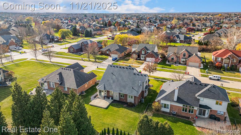 48082 Prestwyck Drive, Macomb, MI 48044 — Photo 36