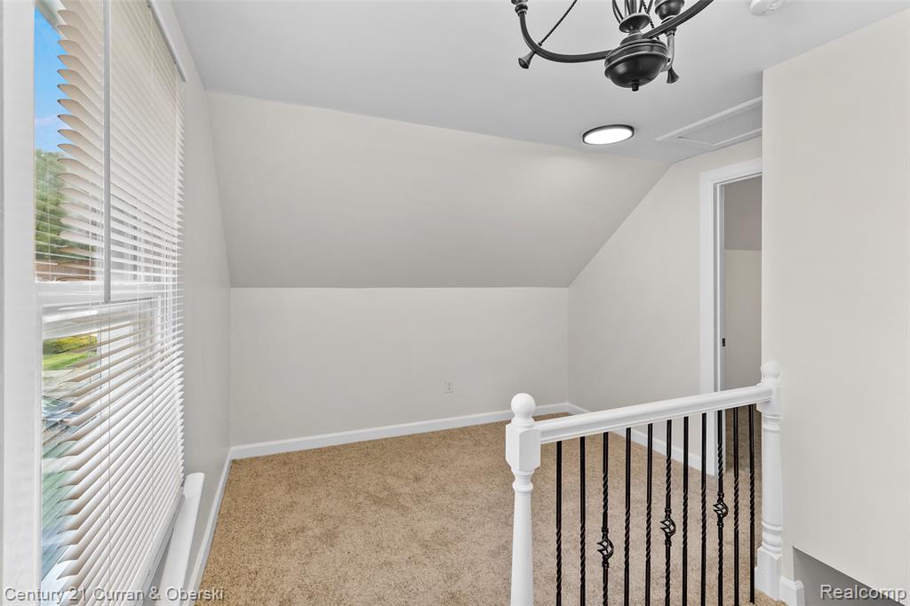 8855 Rosemont Avenue, Detroit, MI 48228 — Photo 17