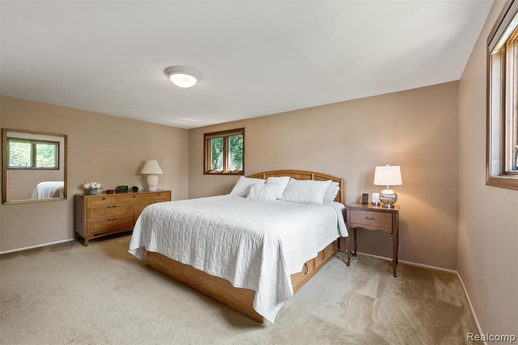 2366 Cumberland Drive, Troy, MI 48085 — Photo 15