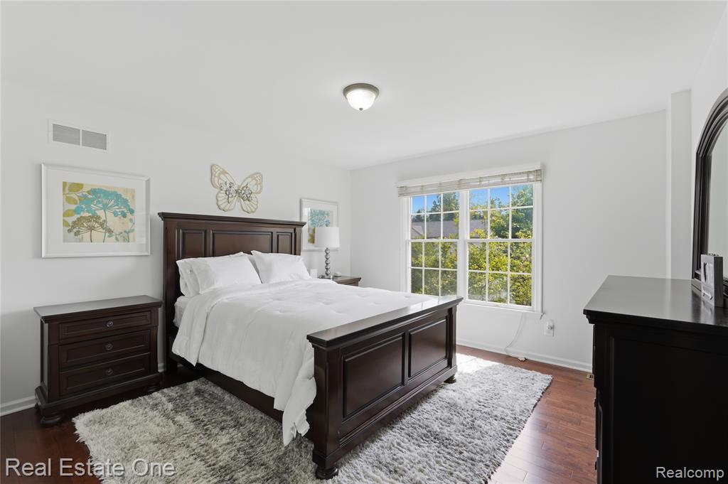 5097 Birkdale Drive, Commerce Twp, MI 48382 — Photo 31