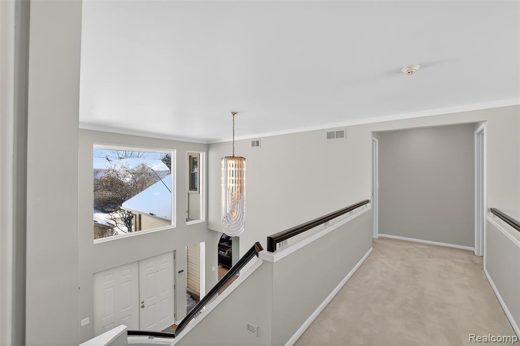7328 Simsbury Drive, West Bloomfield, MI — Photo 38