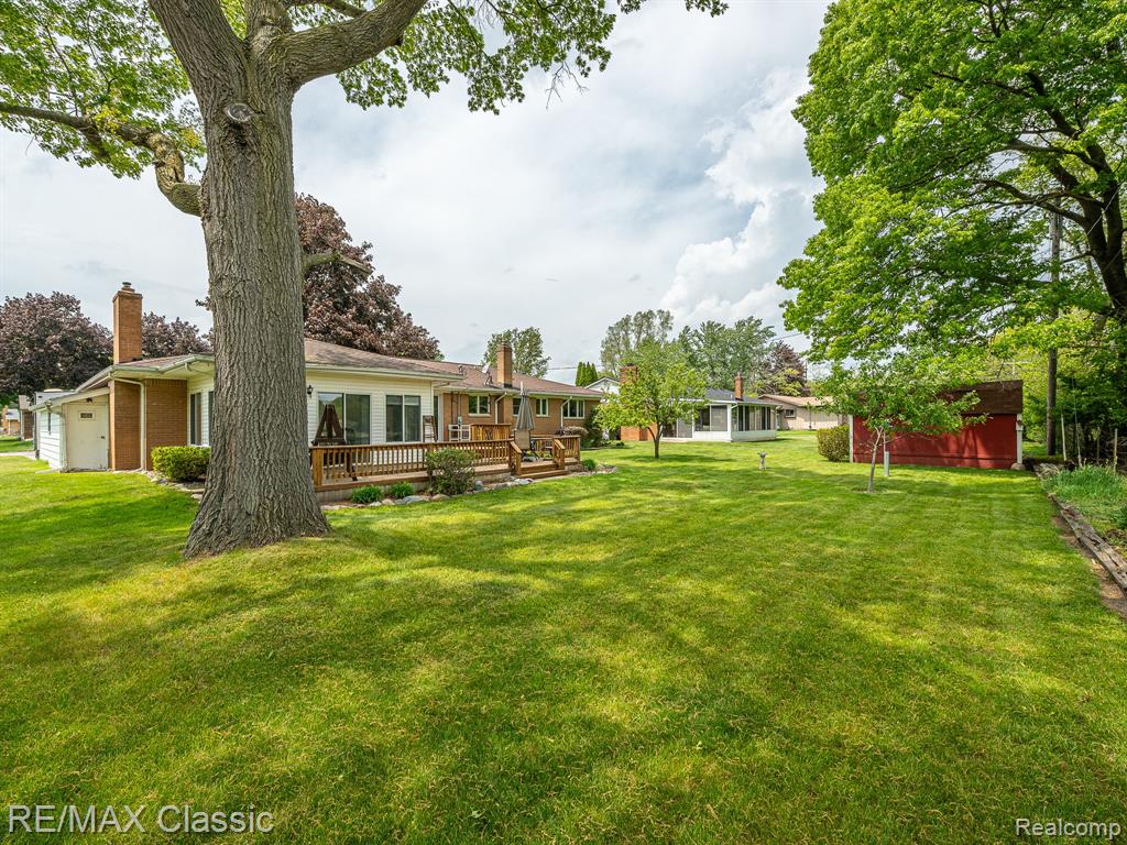 11789 Julia Drive, Whitmore Lake, MI 48189 — Photo 30