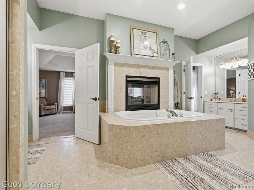 532 Springview Drive, Rochester, MI 48307 — Photo 30