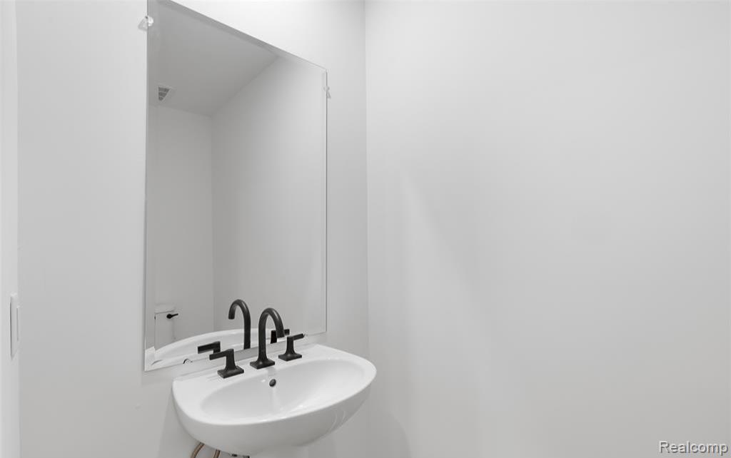 412 S Center Street, Northville, MI 48167 — Photo 24