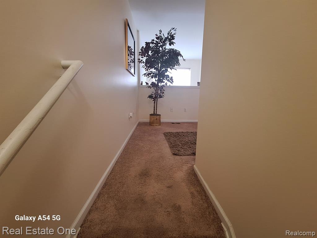 26707 ASHTON Drive, Woodhaven, MI 48183 — Photo 16