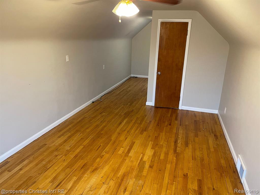 724 Winchester Avenue, Lincoln Park, MI 48146 — Photo 18