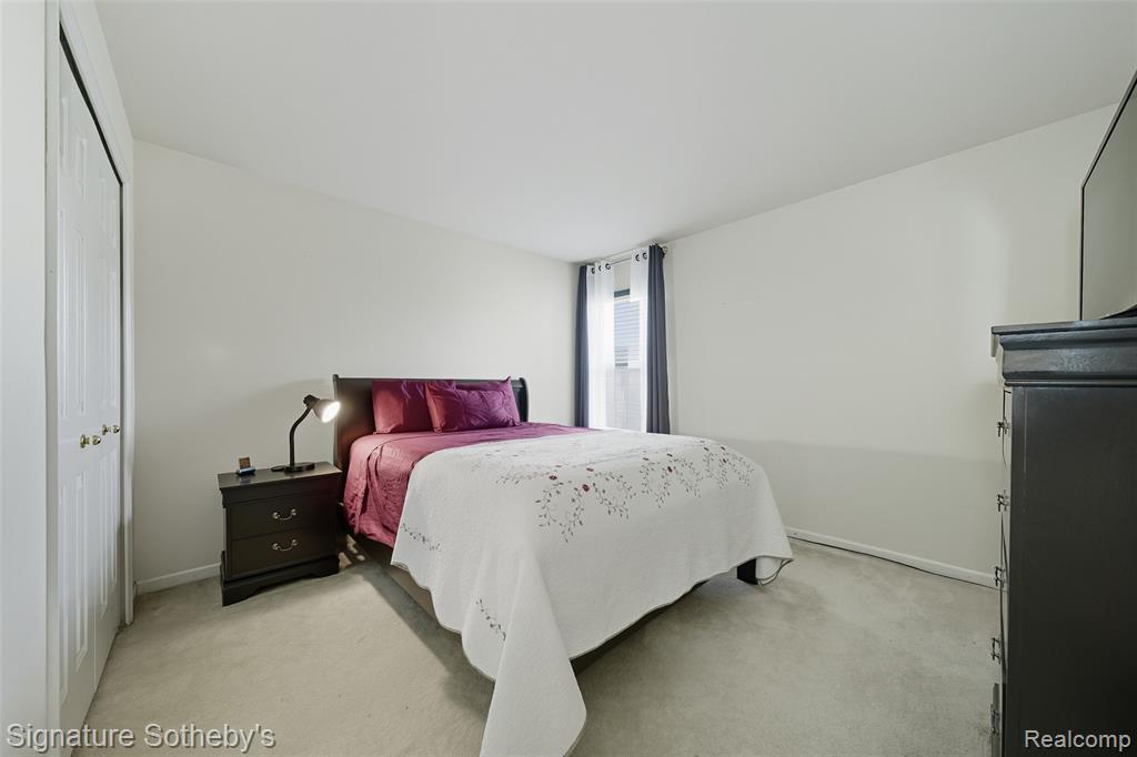 6833 Sadie Lane, Belleville, MI 48111 — Photo 13
