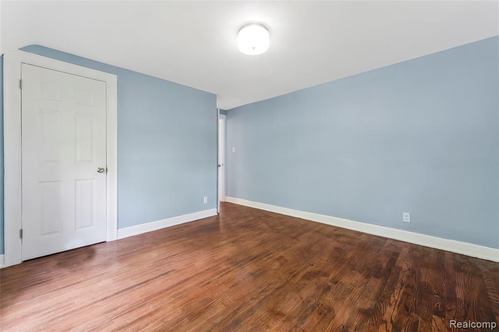 18746 Glenhurst Street, Detroit, MI 48219 — Photo 23