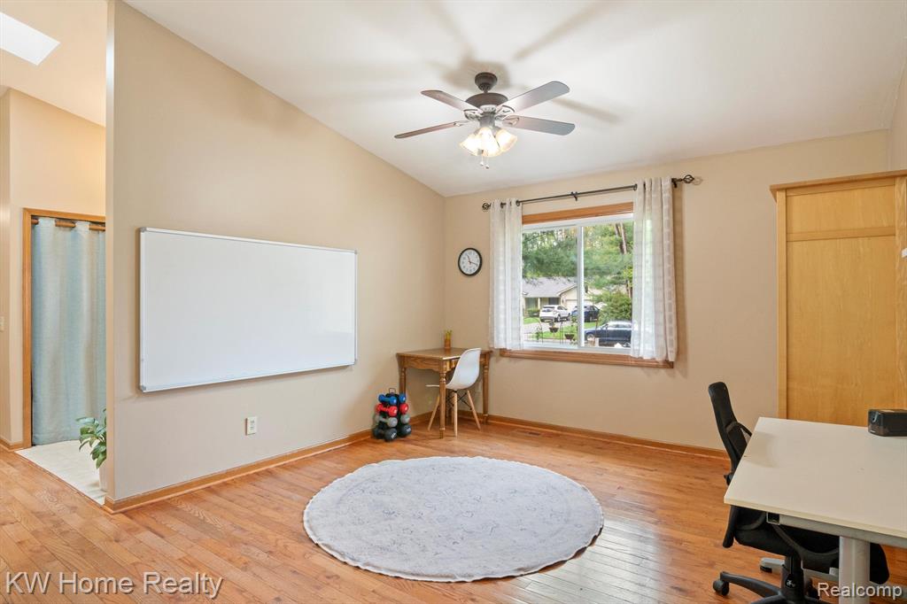 4143 EMERALD PINES Drive, Commerce Twp, MI 48390 — Photo 13