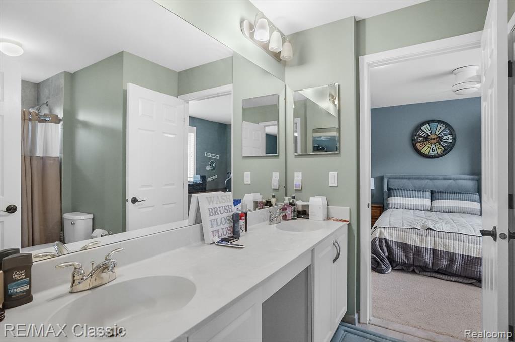 50757 CALVERT ISLE Drive, Novi, MI — Photo 40
