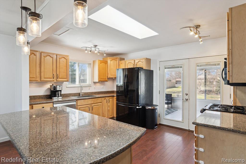 8272 W Huron Court, White Lake, MI — Photo 10