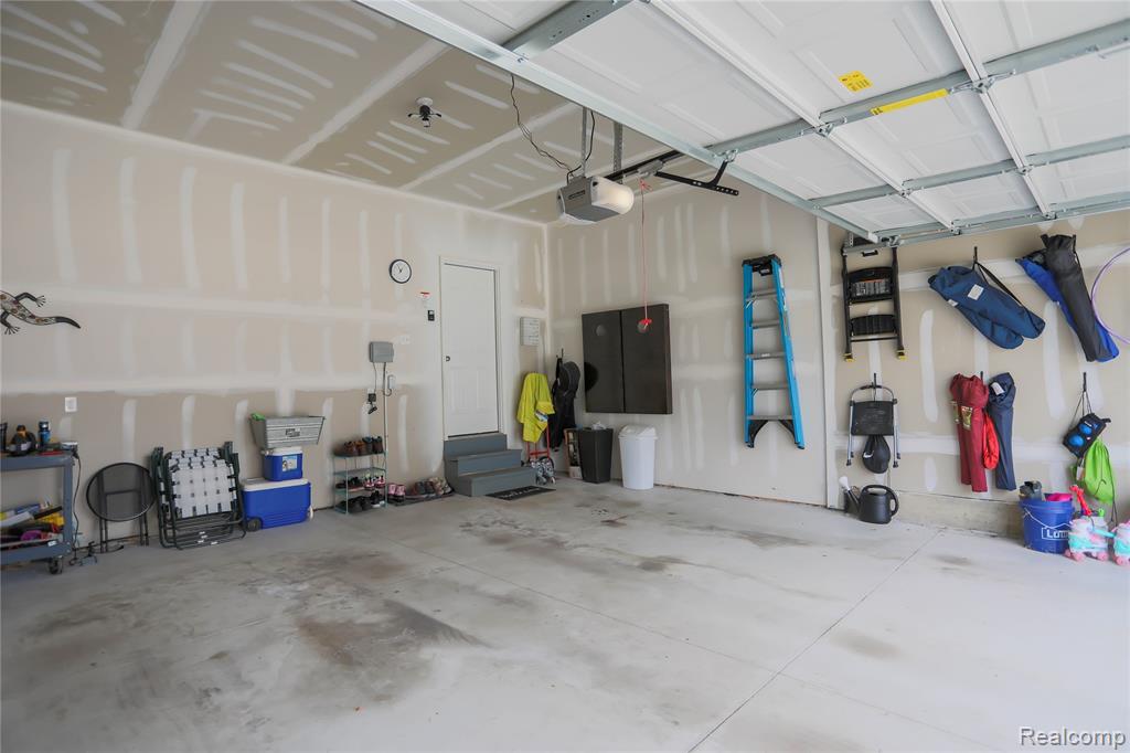 20776 Wexford Drive, Macomb, MI 48044 — Photo 19