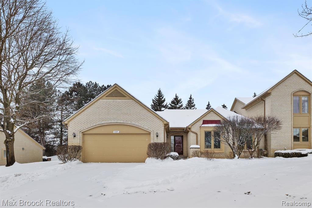7364 SHERWOOD CREEK, 21, West Bloomfield, MI — Photo 4