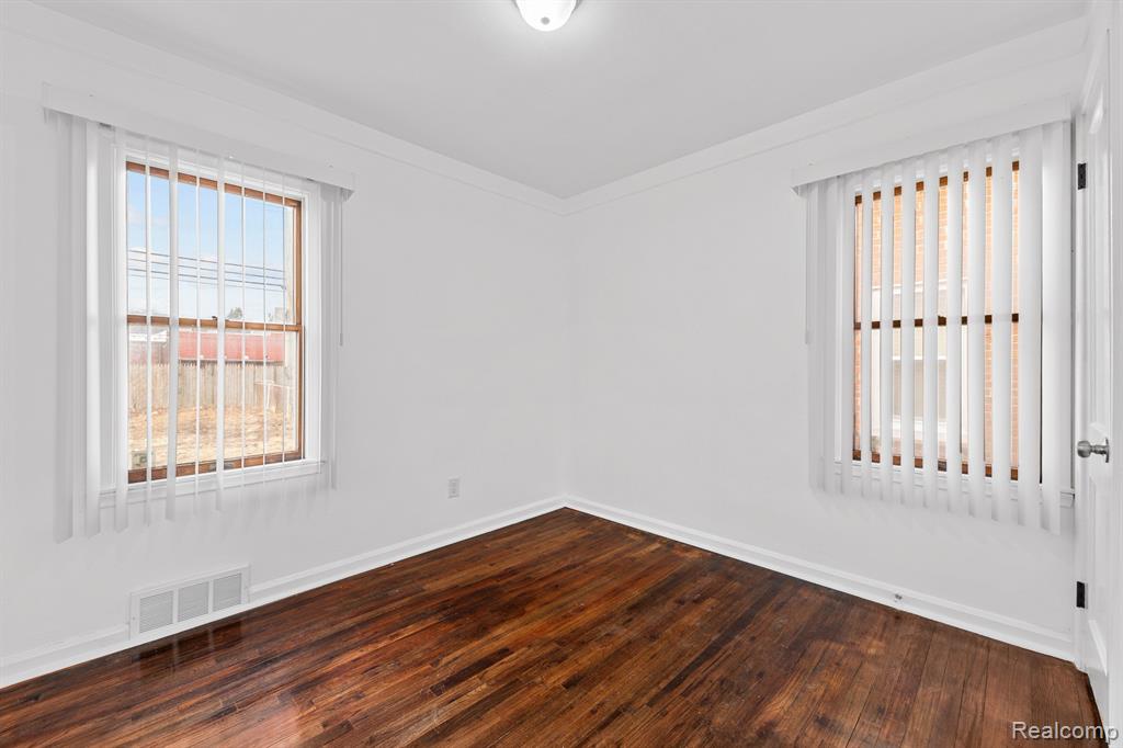 4253 Cooper Avenue, Royal Oak, MI 48073 — Photo 12