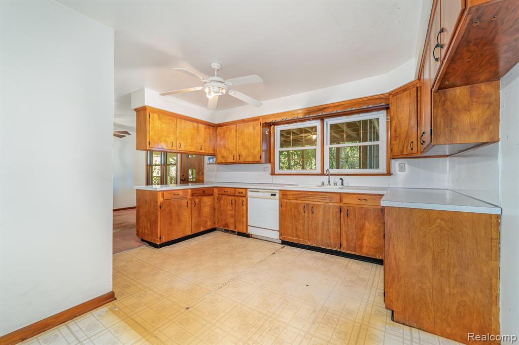 4354 Maybee Road, Lake Orion, MI — Photo 5