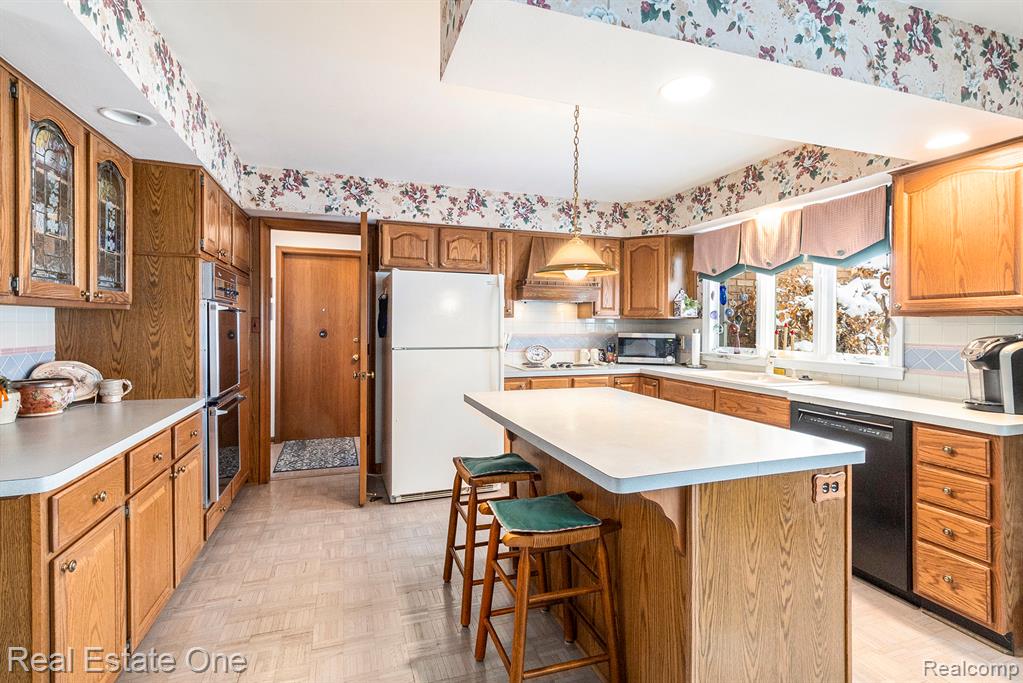 4616 Coachmaker Drive, Bloomfield Hills, MI 48302 — Photo 14