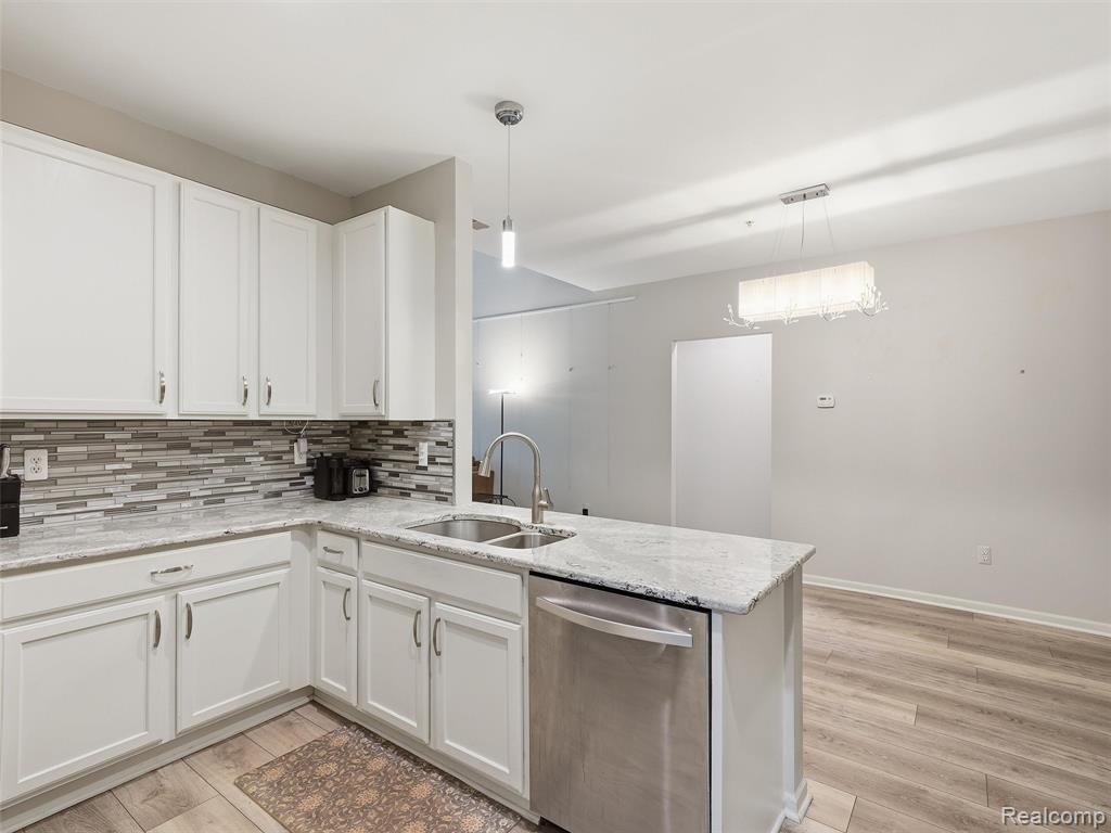 25758 S Maritime Circle S, Harrison Township, MI — Photo 11