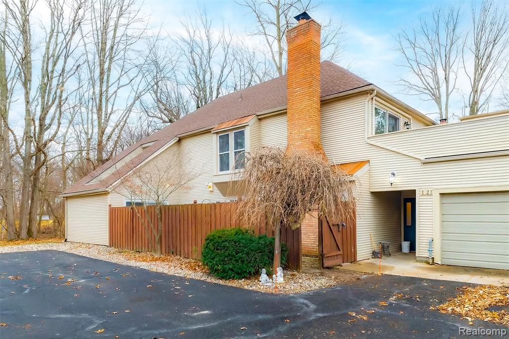 8063 Colony Drive, 1, Grosse Ile, MI 48138 — front exterior