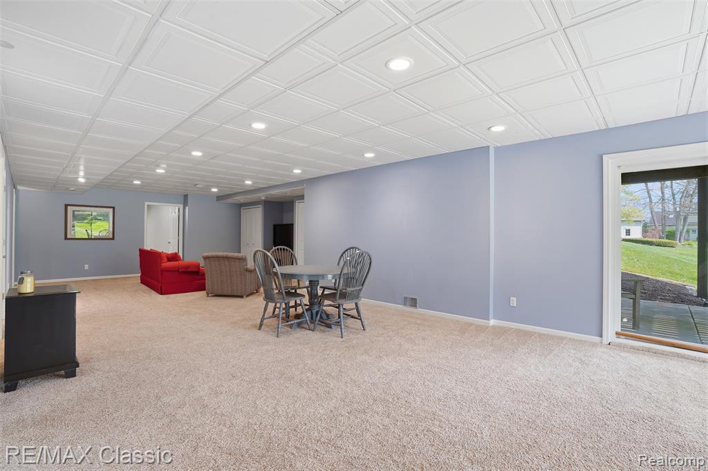 1726 Pondview Lane, Commerce Twp, MI 48382 — Photo 45