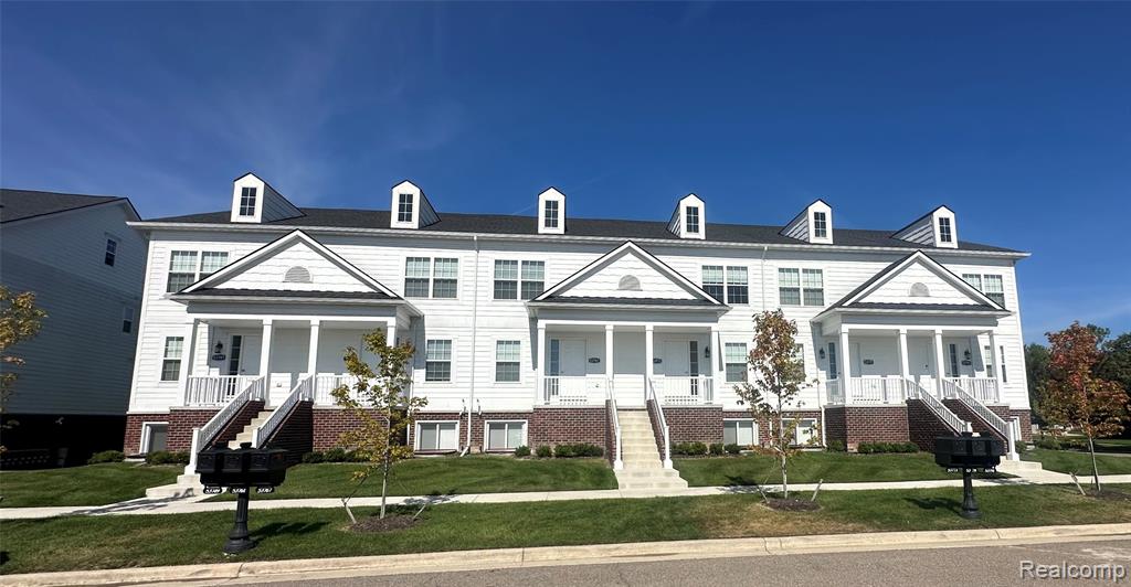 53749 Champlain Street, Macomb, MI 48042 — front exterior