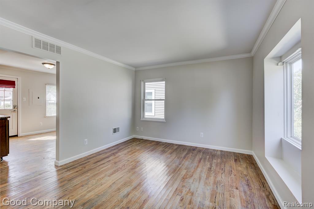600 E Kalama Avenue, Madison Heights, MI 48071 — Photo 3