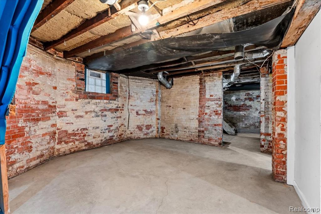 585 W Grand Boulevard, Detroit, MI 48216 — Photo 29