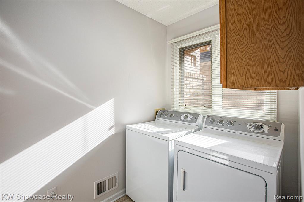 21971 Lancrest Court, 293, Farmington Hills, MI 48335 — Photo 15