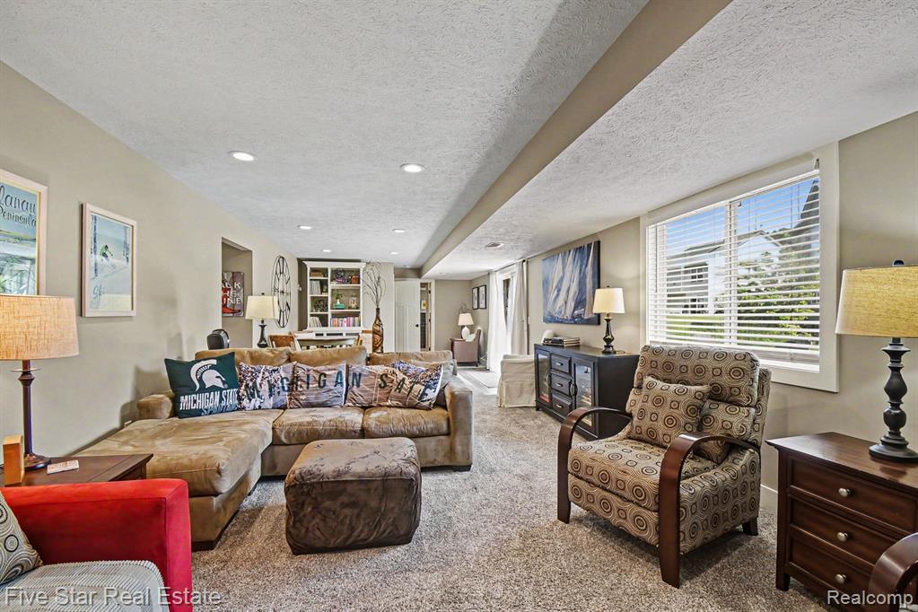 3245 Deep Rose Drive, Hudsonville, MI 49426 — Photo 17