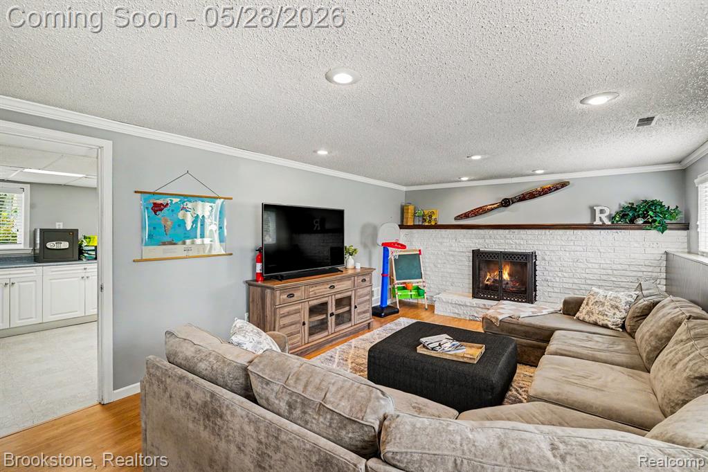 2564 Rainbow Drive, Troy, MI 48083 — Photo 14