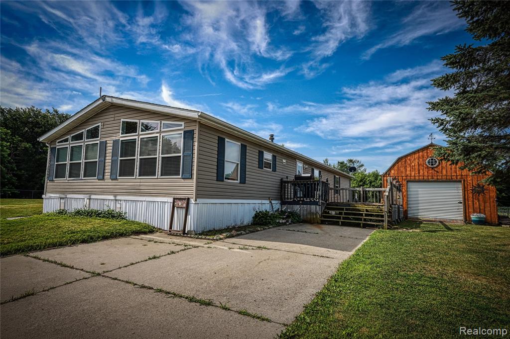 7208 Mapleview Circle E, Brown, MI 48416 — front exterior