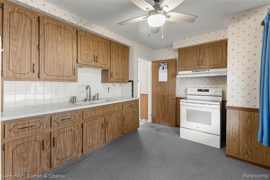 7055 Freda Street, Dearborn, MI 48126 — Photo 9