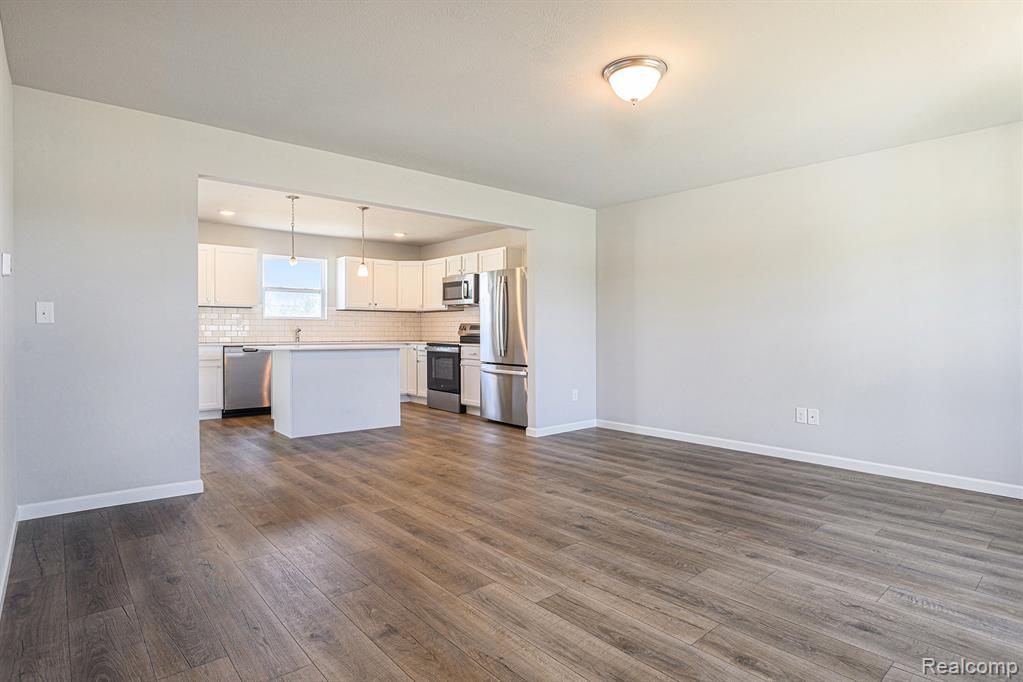 209 Wildflower Drive, Hillsdale, MI 49242 — Photo 4