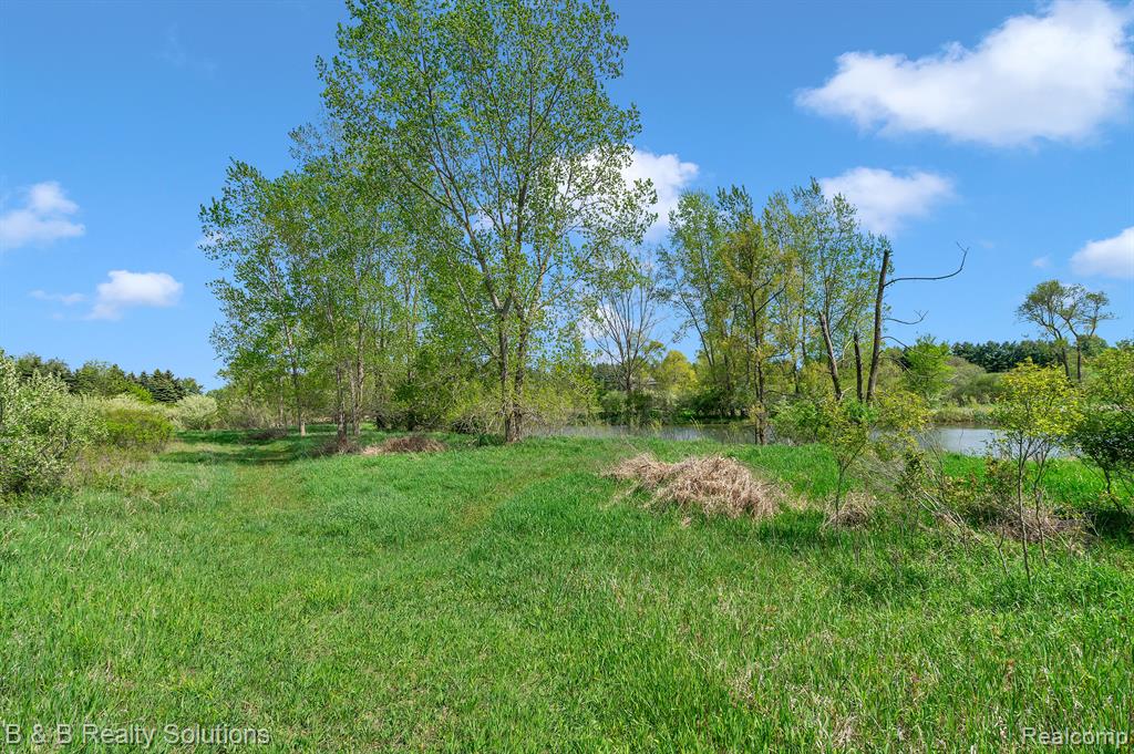 2864 N BLACKS CORNERS Road, Imlay City, MI 48444 — Photo 41