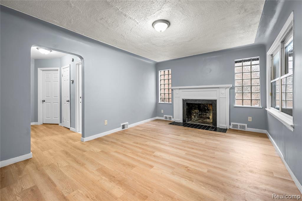 17511 Westmoreland Road, Detroit, MI 48219 — Photo 8