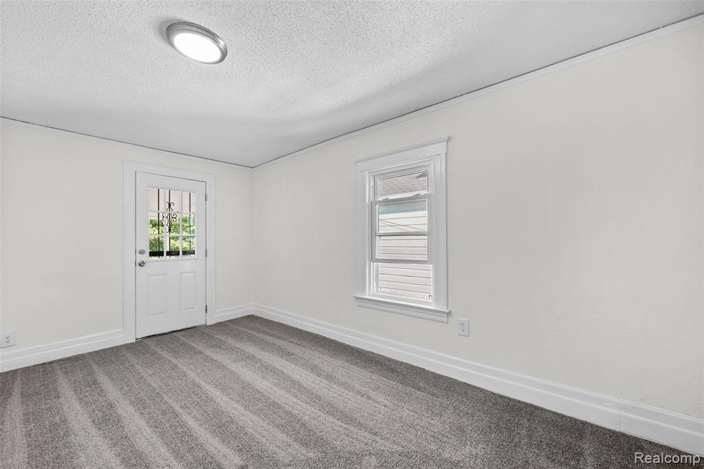 3636 Maxwell Street, Detroit, MI 48214 — Photo 21