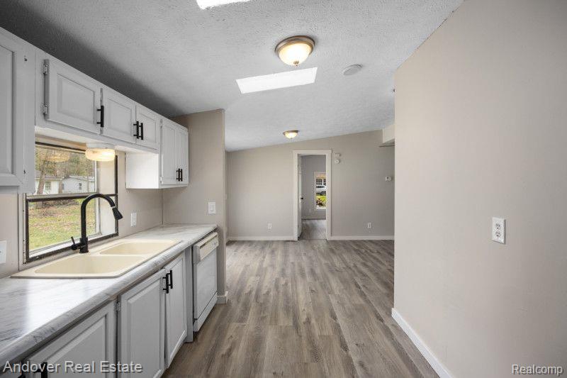 8958 CHIPPEWA Trail, Howard City, MI 49329 — Photo 11