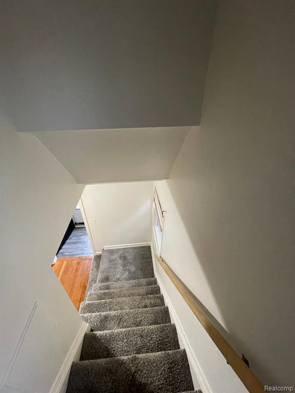 9375 PENROD Street, Detroit, MI 48228 — Photo 33