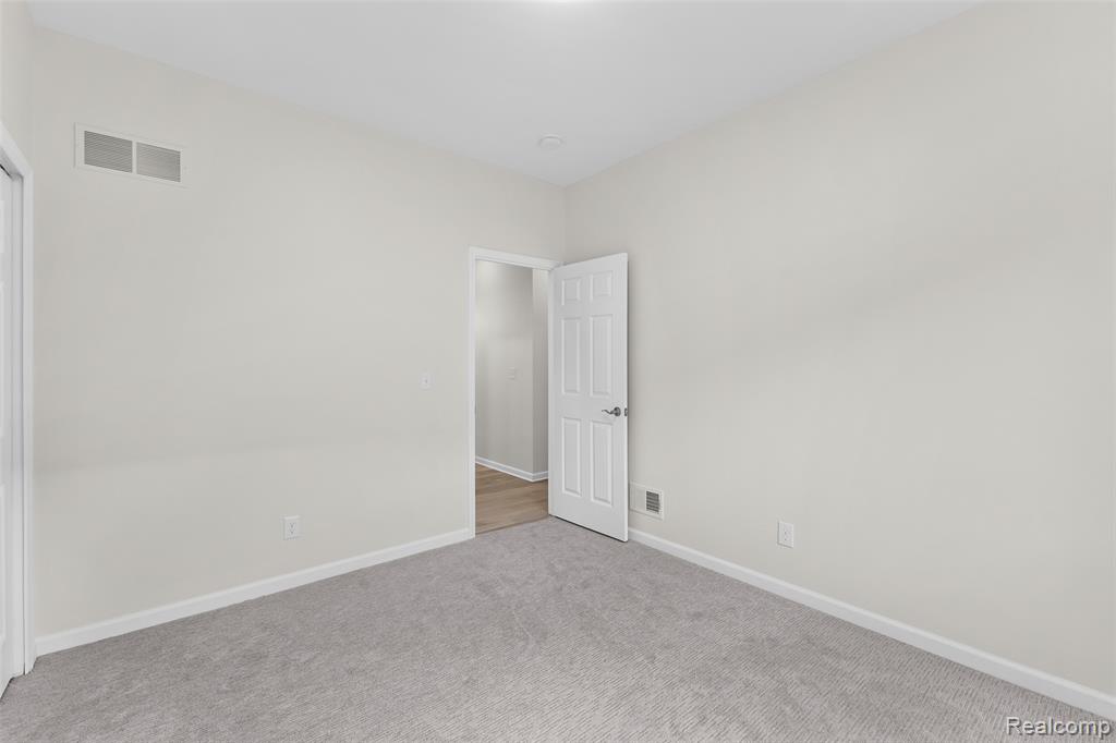 4833 Harding St, Dearborn Heights, MI 48125 — Photo 31