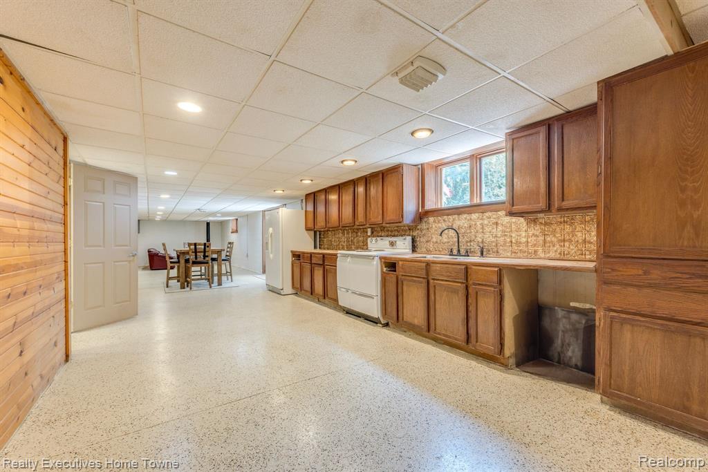 5529 JEDDO Road, MI 48032 — Photo 47