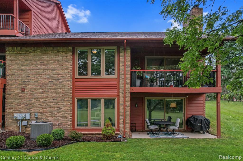 866 GREENVIEW Court, 6, Rochester Hills, MI 48307 — Photo 10