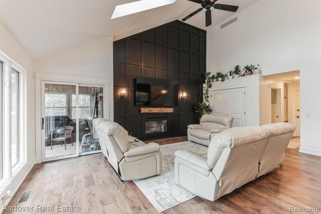 9581 AUTUMNWOOD Circle, Kalamazoo, MI 49009 — Photo 7