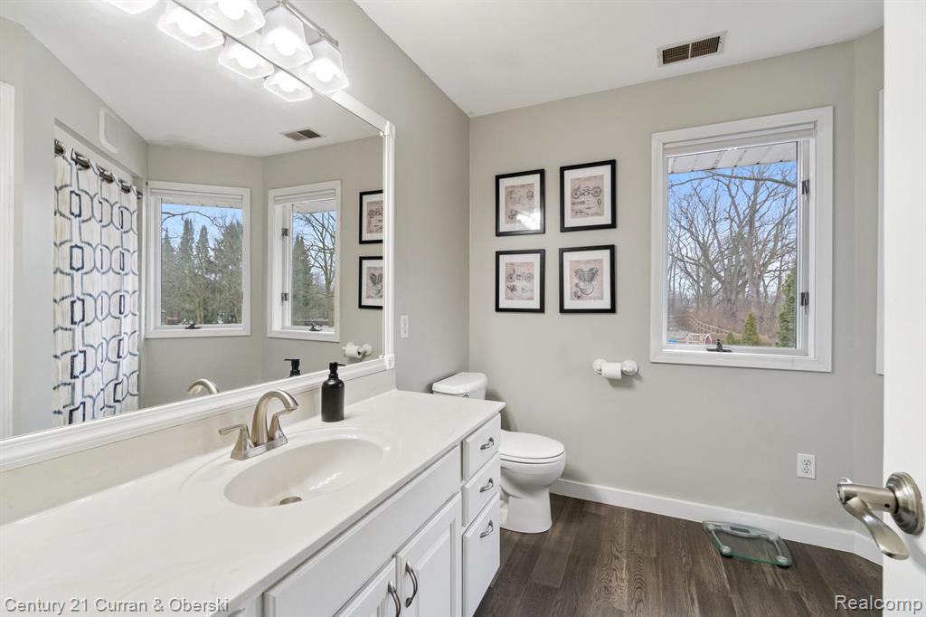 7151 Bayview Road, Jackson, MI 49201 — Photo 27