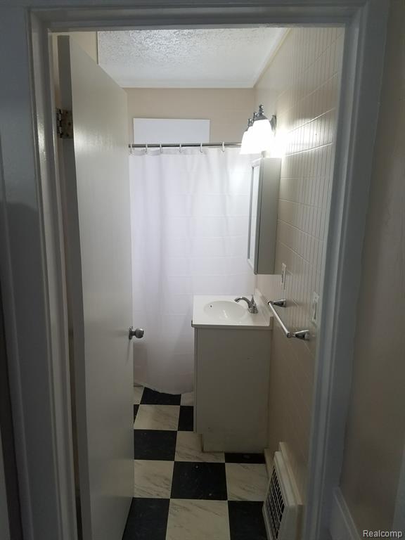 460 Nebraska Avenue, Pontiac, MI 48341 — Photo 3