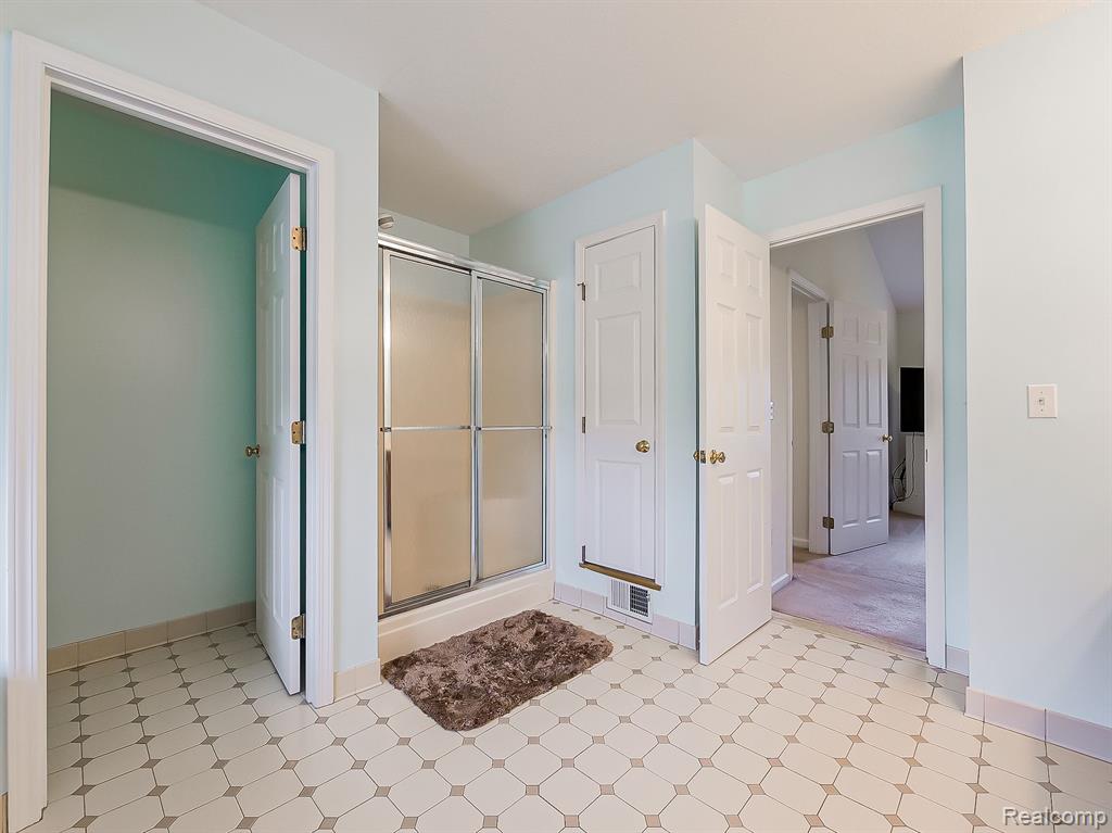 1394 MIDDLEWOOD Drive, Saline, MI 48176 — Photo 28